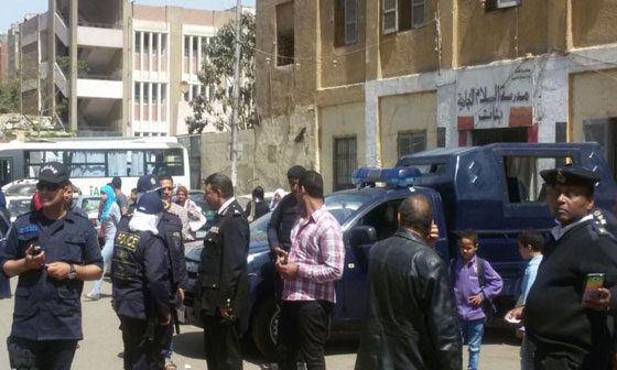 قاهرة المتحرشين القاهريين تدافع عن بنات البلد بالكراتيه وبالقلم على الوش صورة رقم 9