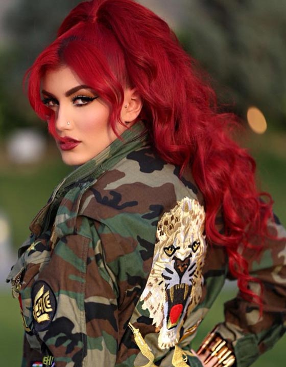 أغاني نجمة البوب الكردية تشحن المقاتلين ضد تنظيم داعش بالعزيمة صورة رقم 1