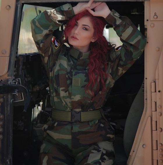أغاني نجمة البوب الكردية تشحن المقاتلين ضد تنظيم داعش بالعزيمة صورة رقم 10