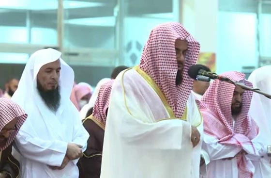 خطيب المسجد الحرام: التغابي والتغافل من صفات النبي وخلقه المحمود صورة رقم 3