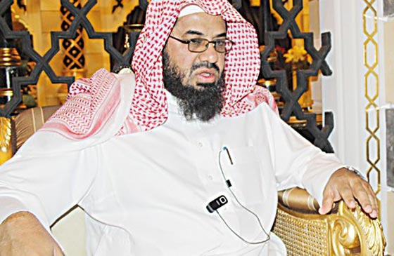 خطيب المسجد الحرام: التغابي والتغافل من صفات النبي وخلقه المحمود صورة رقم 2