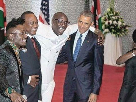 بالفيديو.. شاهد الرئيس اوباما يؤدي رقصة افريقية بإتقان في كينيا صورة رقم 2 بالفيديو.. شاهد الرئيس اوباما يؤدي رقصة افريقية بإتقان في كينيا صورة رقم 2