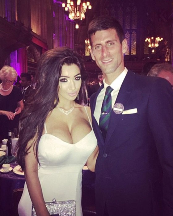 طيار كويتي يصطحب ممثلة اباحية ويطلب منها كشف جسدها بقمرة القيادة صورة رقم 4 طيار كويتي يصطحب ممثلة اباحية ويطلب منها كشف جسدها بقمرة القيادة صورة رقم 4