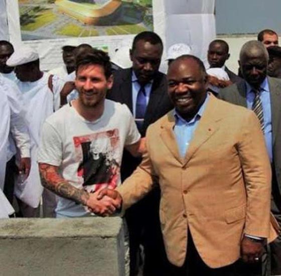 استياء من ميسي ووصف سلوكه بالوقح اثناء لقائه مع رئيس دولة الغابون  صورة رقم 10