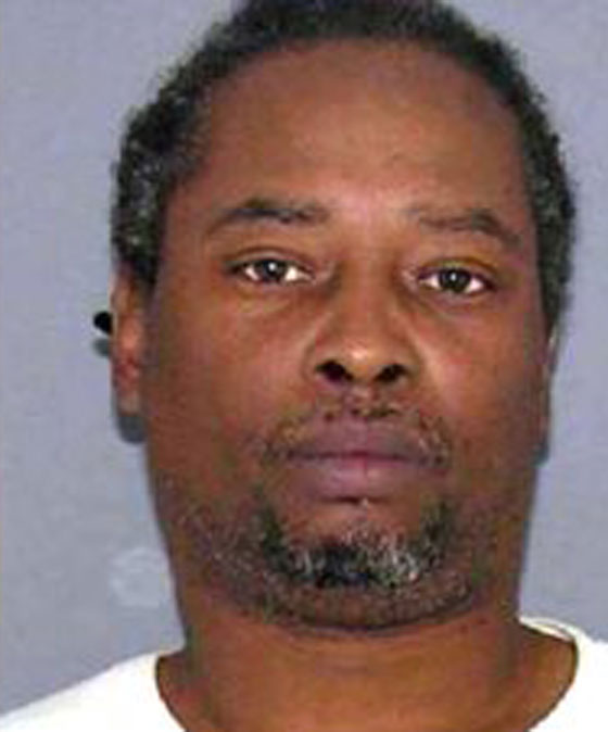 شاهد لحظة اطلاق شرطي النار على سائق.. وفق ما وثقته كاميرته صورة رقم 1 شاهد لحظة اطلاق شرطي النار على سائق.. وفق ما وثقته كاميرته صورة رقم 1