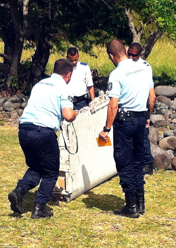  هل في ذلك حل للغز.. قائد الطائرة الماليزية المفقودة حلق بمسار انتحاري صورة رقم 2