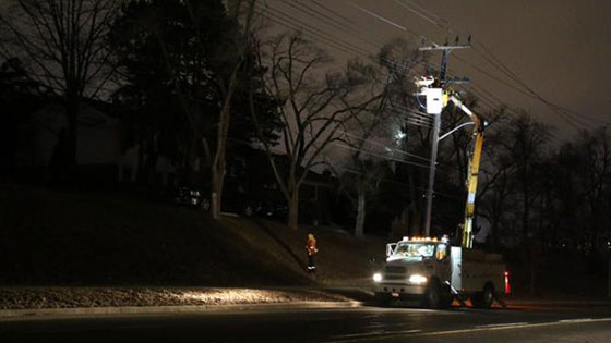 تحذير! عاصفة شمسية قد تسبب انقطاع الكهرباء وتعطل الطيران وفقدان الاتصالات صورة رقم 2 تحذير! عاصفة شمسية قد تسبب انقطاع الكهرباء وتعطل الطيران وفقدان الاتصالات صورة رقم 2