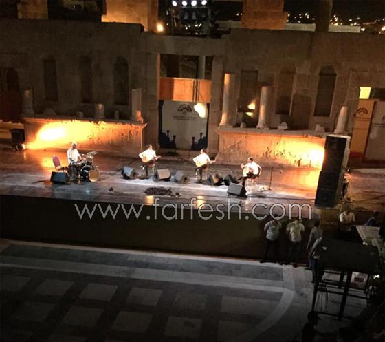  فيديو (تريو جبران) في جرش: معزوفات ساحرة على العود بمرافقة اشعار محمود درويش  صورة رقم 2