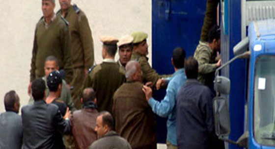  مصرية ادعت ان زوجها ربطها بحزام ناسف بهدف تفجيرها! صورة رقم 1