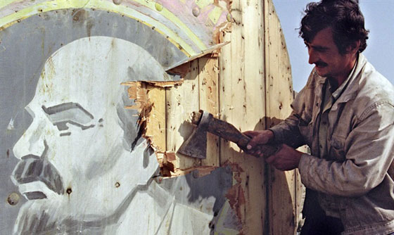 بالصور.. أشهر 10 حوادث بارزة هزت العالم في آب/أغسطس صورة رقم 1 بالصور.. أشهر 10 حوادث بارزة هزت العالم في آب/أغسطس صورة رقم 1