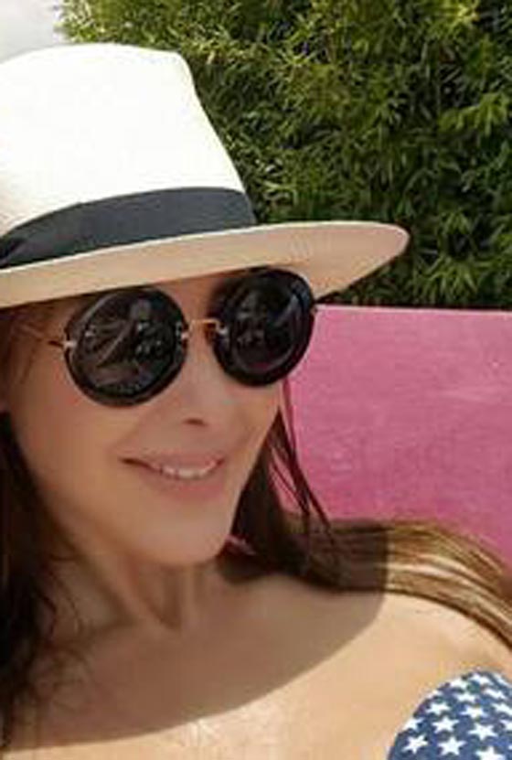 بالصور.. اطلالات مثيرة للنجمات العربيات بنظارات شمسية مدهشة صورة رقم 13