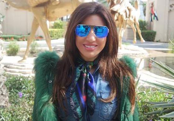 بالصور.. اطلالات مثيرة للنجمات العربيات بنظارات شمسية مدهشة صورة رقم 19