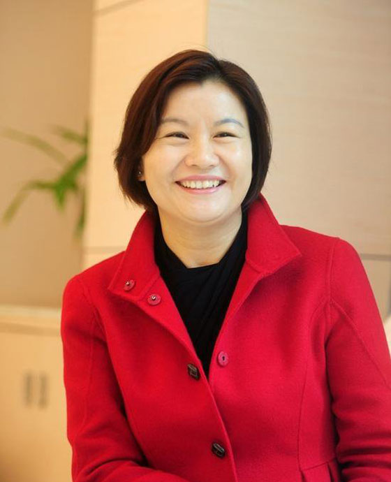 اكثر امرأة عصامية بالعالم بدأت من الصفر وتستثمر اليوم بالمليارات صورة رقم 7