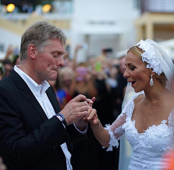 الناطق بلسان بوتين يرتدي ساعة تعادل 4 اضعاف راتبه السنوي! صورة رقم 4