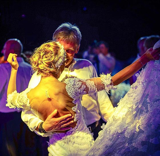 الناطق بلسان بوتين يرتدي ساعة تعادل 4 اضعاف راتبه السنوي! صورة رقم 8