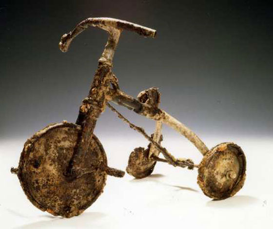 بعد 70 عاما.. اغراض تشهد على فظاعة ما احدثته قنبلة هيروشيما الذرية صورة رقم 1 بعد 70 عاما.. اغراض تشهد على فظاعة ما احدثته قنبلة هيروشيما الذرية صورة رقم 1