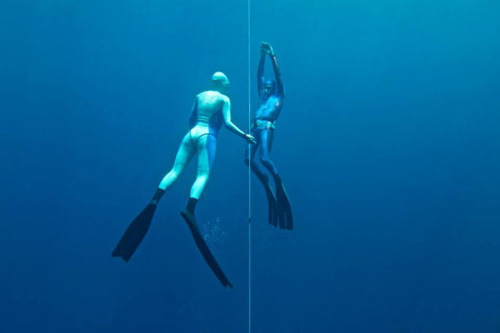 ما الذي حدث لبطلة الغوص الروسية الشهيرة مولتشانوفا في المياه الاسبانية؟ صورة رقم 1