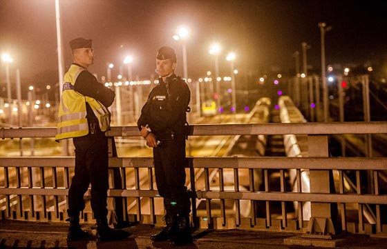 سوداني يعبر بحر المانش 50 كم تحت الماء وينتهي بمفاجأة غير سارة! صورة رقم 13