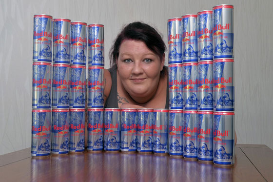 ايرلندية تفقد بصرها بسبب تناولها 28 علبة من مشروب الطاقة يوميا صورة رقم 6 ايرلندية تفقد بصرها بسبب تناولها 28 علبة من مشروب الطاقة يوميا صورة رقم 6