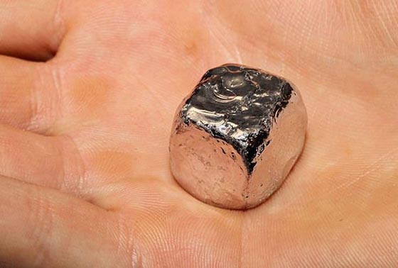 بالصور.. تعرف على أغلى المعادن والاحجار الكريمة الثمينة صورة رقم 5 بالصور.. تعرف على أغلى المعادن والاحجار الكريمة الثمينة صورة رقم 5