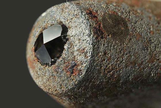 بالصور.. تعرف على أغلى المعادن والاحجار الكريمة الثمينة صورة رقم 4 بالصور.. تعرف على أغلى المعادن والاحجار الكريمة الثمينة صورة رقم 4