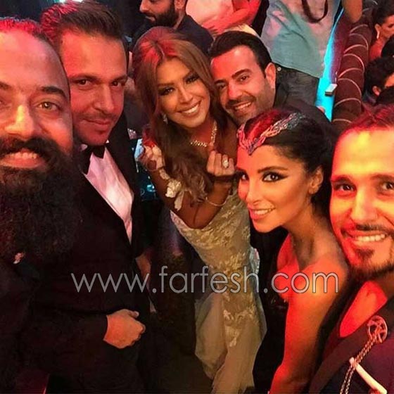 صور وفيديو  امل بوشوشة في حفل زفافها الذي اتسم بالطابع الجزائري صورة رقم 12