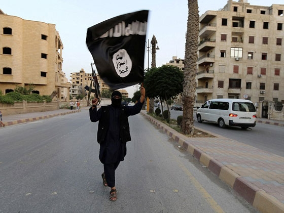 داعش يخطط لعمل ارهابي يستهدف الملكة اليزابيث والعائلة المالكة صورة رقم 3 داعش يخطط لعمل ارهابي يستهدف الملكة اليزابيث والعائلة المالكة صورة رقم 3