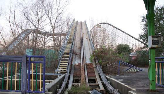 بالصور.. متنزه دمّره اعصار كاترينا وتركه مرتعا للتماسيح صورة رقم 6 بالصور.. متنزه دمّره اعصار كاترينا وتركه مرتعا للتماسيح صورة رقم 6