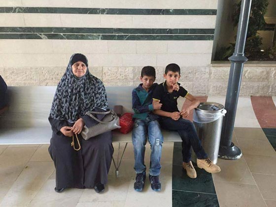 اسرائيل تبحث عن طبيب مدني يطعم الاسير المضرب عن الطعام قسرا صورة رقم 5