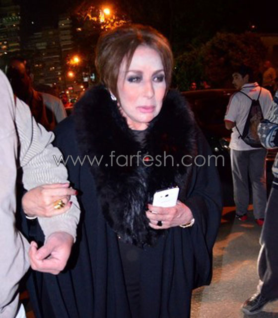  الفنانة المصرية  لبنى عبد العزيز تغضب جمهور عادل امام   صورة رقم 2