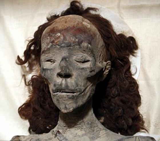 هل يكشف باب خفي في مقبرة توت عنخ امون عن سر تاريخي هام؟ صورة رقم 9