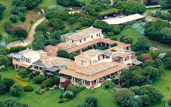 الامير محمد بن نايف قد يشتري قصر برلسكوني بـ 550 مليون دولار صورة رقم 1 الامير محمد بن نايف قد يشتري قصر برلسكوني بـ 550 مليون دولار صورة رقم 1