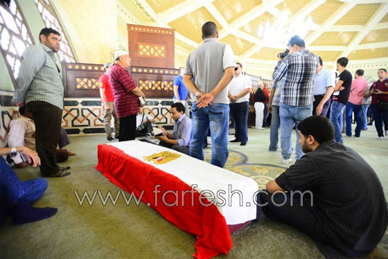 ماذا قال كبار الفنانين عن رحيل النجم المصرى نور الشريف؟  صورة رقم 17