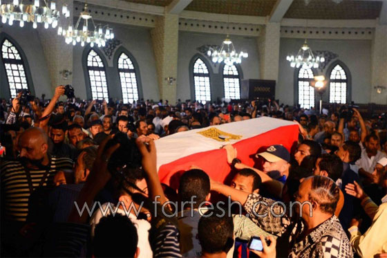 ماذا قال كبار الفنانين عن رحيل النجم المصرى نور الشريف؟  صورة رقم 19