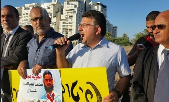 تدهور خطير على حالة الاسير علان المضرب عن الطعام وربطه بجهاز التنفس صورة رقم 5 تدهور خطير على حالة الاسير علان المضرب عن الطعام وربطه بجهاز التنفس صورة رقم 5