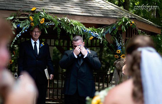 عروس فقدت الذاكرة بحادث ونسيت زواجها.. فتزوجها حبيبها مرة أخرى صورة رقم 7