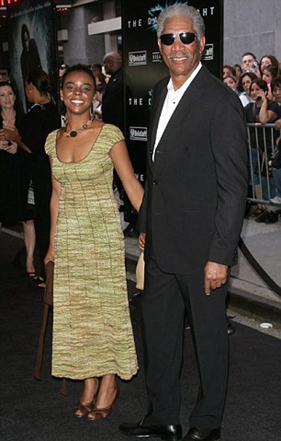  تفاصيل مروعة.. طارد الأرواح يقتل حفيدة نجم عالمي بـ 16 طعنة صورة رقم 7