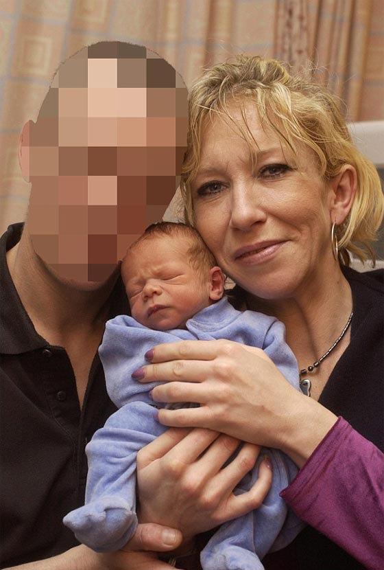  حالة تأهب في مطارات اسكتلندا.. أم الارهاب تصل لتجنيد الشباب صورة رقم 4