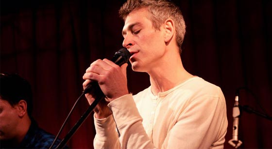 إلغاء حفل لمغني امريكي في إسبانيا لرفضه دعم حق فلسطين صورة رقم 3 إلغاء حفل لمغني امريكي في إسبانيا لرفضه دعم حق فلسطين صورة رقم 3