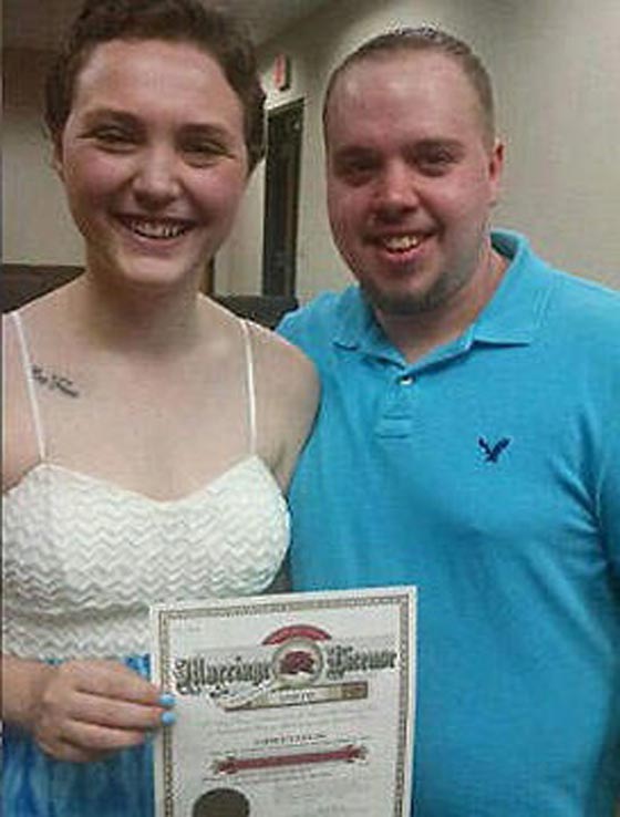  قاضي يخير رجلا بين السجن أو الزواج ويتعرض لهجوم وانتقادات صورة رقم 3