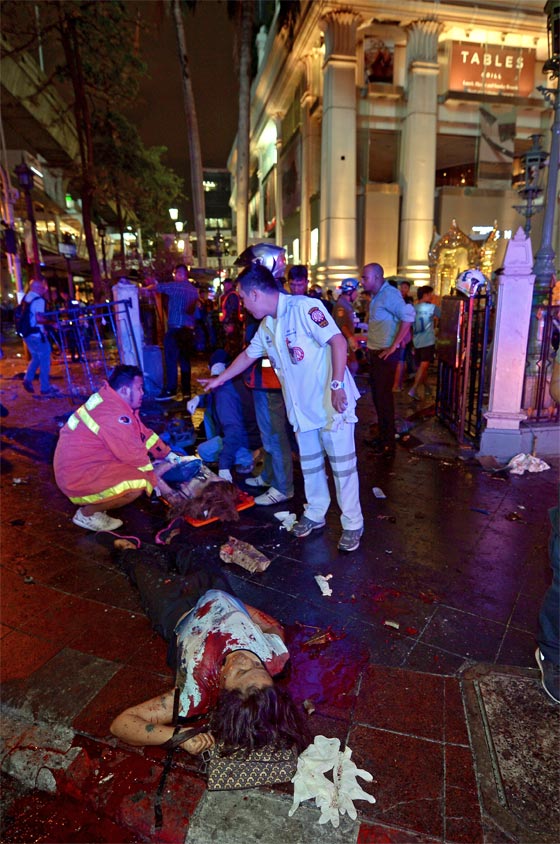 22 قتيلا وعشرات الجرحى بينهم سياح في تفجير ضريح بالهند صورة رقم 1 22 قتيلا وعشرات الجرحى بينهم سياح في تفجير ضريح بالهند صورة رقم 1