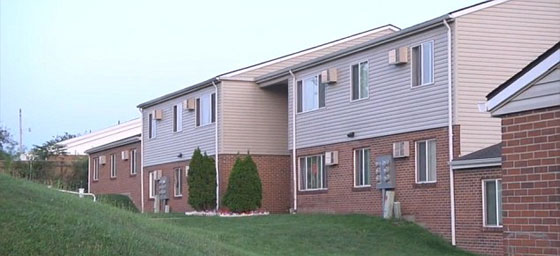 حب ام امريكية لابنتها يدفعها لقتل ابنائها الثلاثة خنقا!! صورة رقم 4 حب ام امريكية لابنتها يدفعها لقتل ابنائها الثلاثة خنقا!! صورة رقم 4