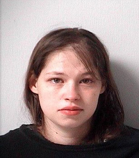 حب ام امريكية لابنتها يدفعها لقتل ابنائها الثلاثة خنقا!! صورة رقم 1 حب ام امريكية لابنتها يدفعها لقتل ابنائها الثلاثة خنقا!! صورة رقم 1