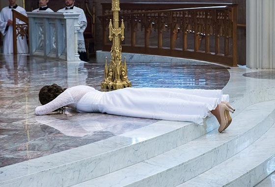 امريكية تنضم الى العذارى المكرست وتتزوج المسيح.. شاهد الفيديو صورة رقم 4