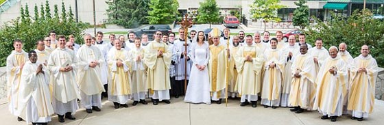 امريكية تنضم الى العذارى المكرست وتتزوج المسيح.. شاهد الفيديو صورة رقم 10