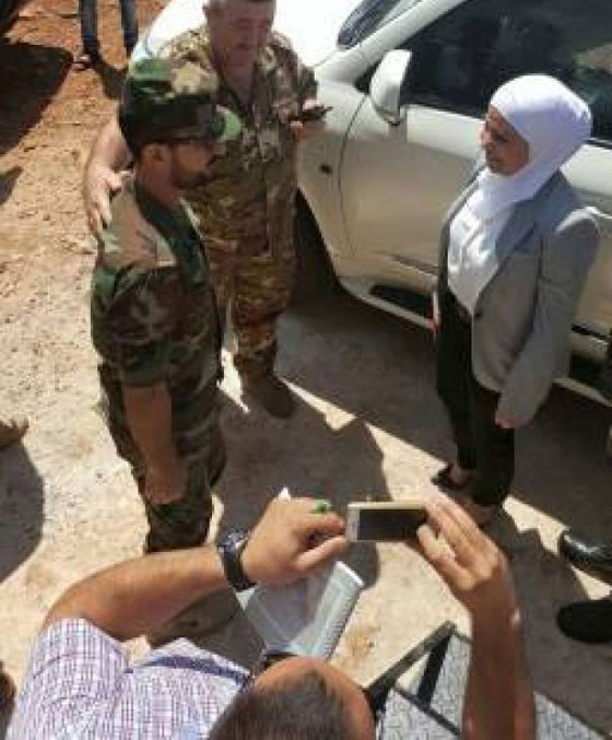 الأسد يقيل وزيرة محجبة بسبب صور لها مع اعنف ضباط الجيش السوري صورة رقم 2