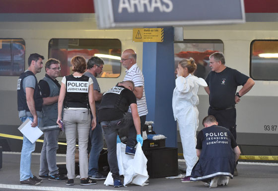 مسلح اسلامي يطلق النار دخل قطار بفرنسا ويصيب 3 اشخاص بينهم ممثل صورة رقم 17