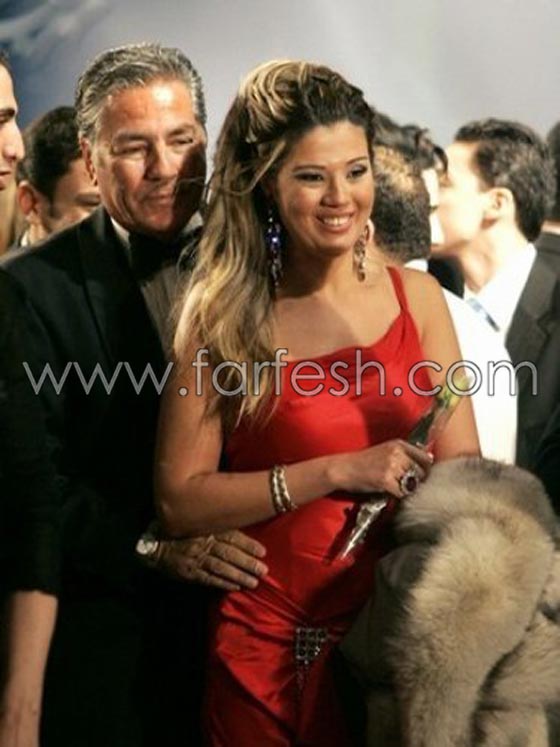 بالصور.. زيجات الفنانين التي أثارت الجدل آخرها سعيد طرابيك من ثلاثينية صورة رقم 2
