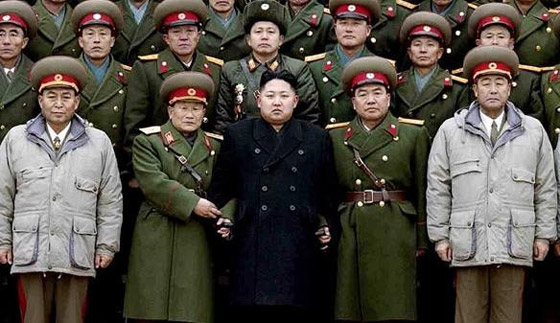 مقارنة عسكرية بين الكوريتين.. نسر جنوبي جارح مقابل عصفور شمالي مكسور الجناحين! صورة رقم 1