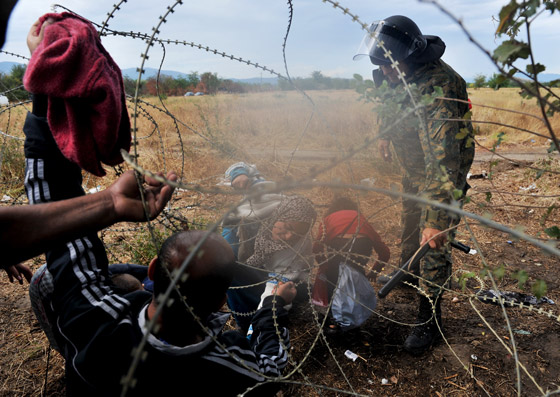 ابواب اوروبا تستقبل لاجئي سوريا الهاربين من جحيم داعش صورة رقم 36